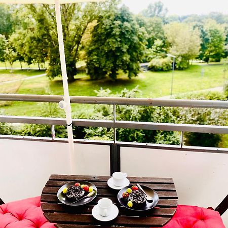 Apartment With National Stadion View, Free Parking Varsóvia Exterior foto